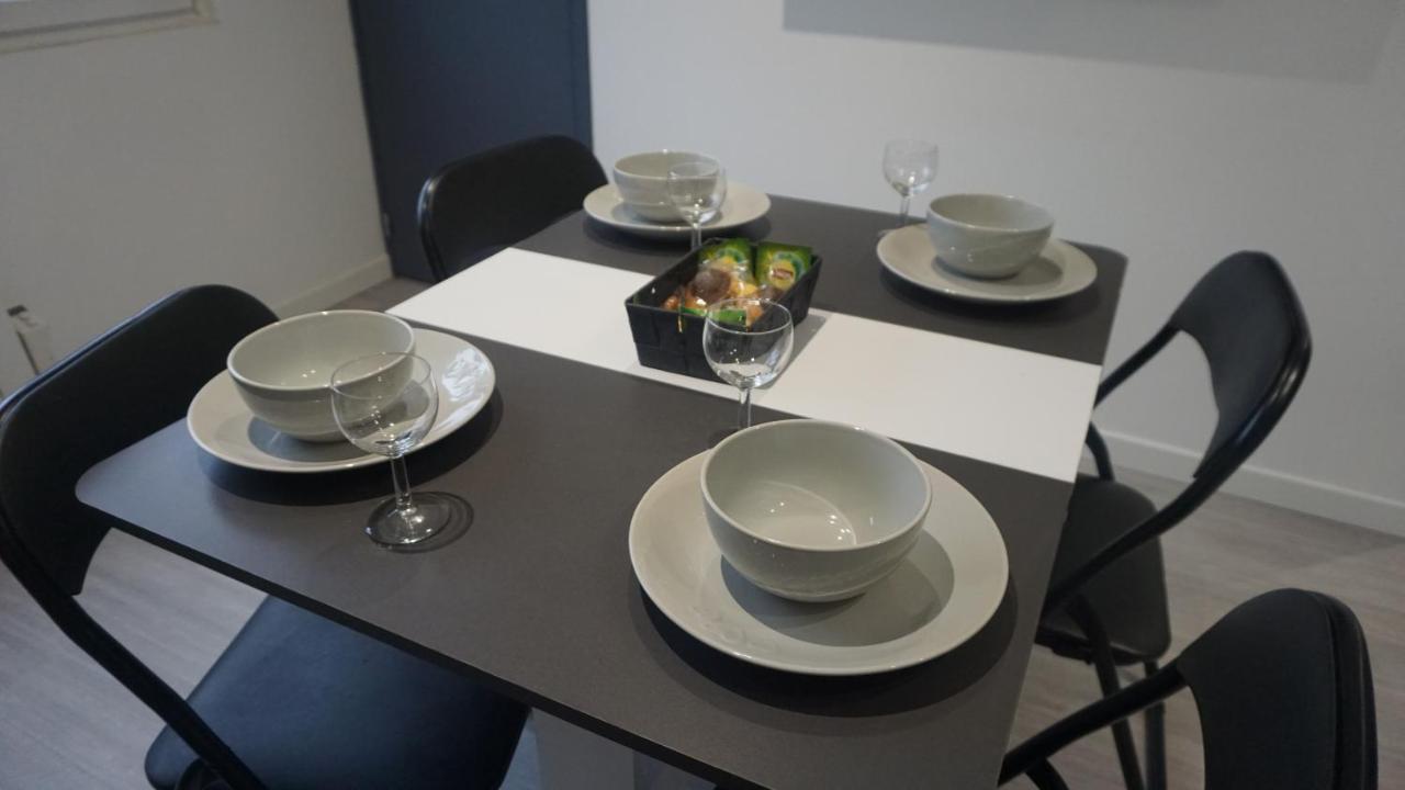 Cosy T2 Wifi Parking Proche Gare Centre Ville Saint-Quentin  Buitenkant foto